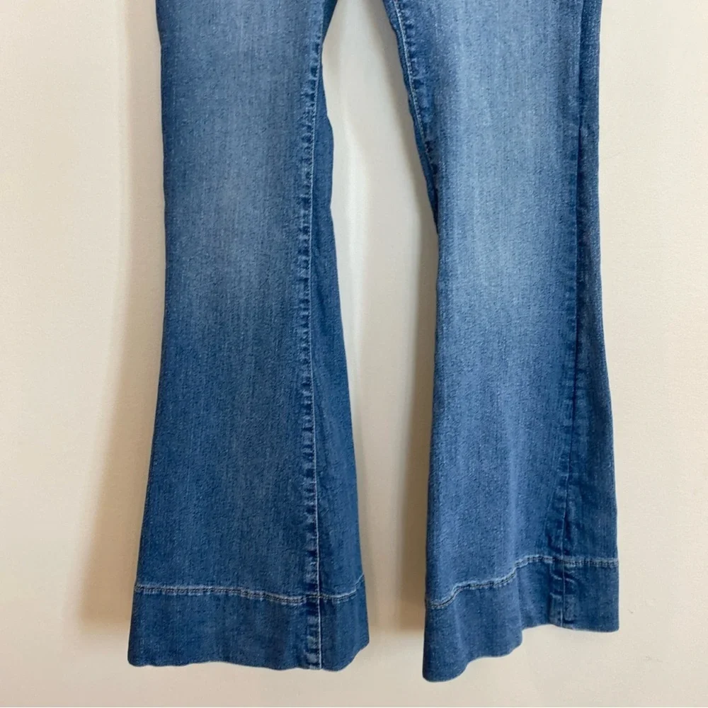 Tommy Hilfiger Lafayette High Rise Flare Jeans Size 2 Medium Wash Logo 90s Y2K